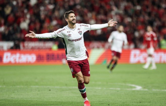 Fluminense bate o Internacional e fica em vantagem na Copa do Brasil